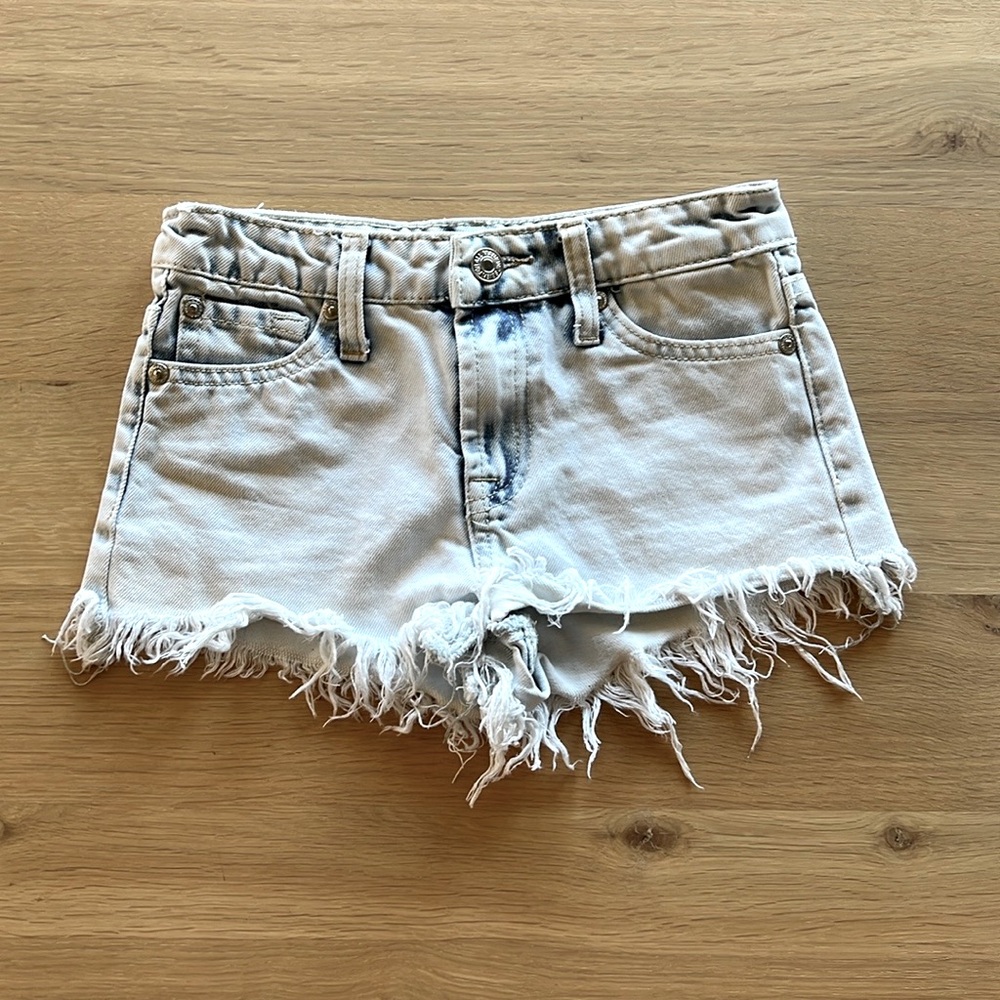 Girls 7 for All Man Kind Light Washed Distressed Denim Shorts
